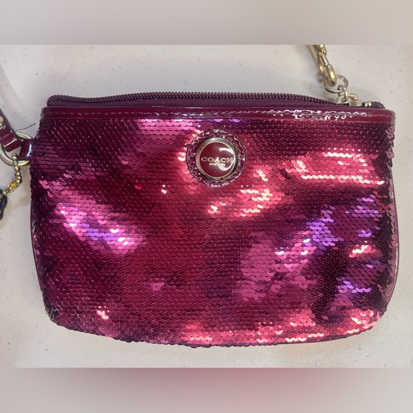 Coach Limited Edition Poppy Pouch - Picture 3 of 7